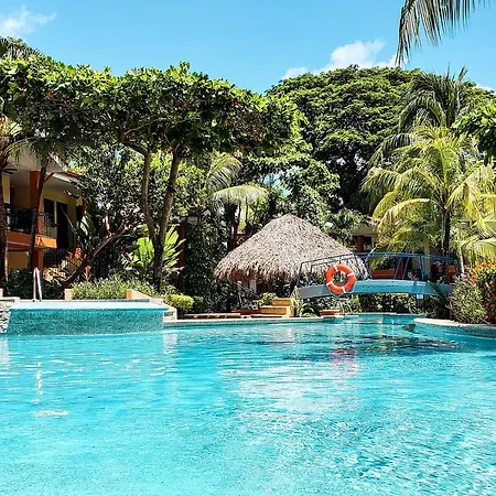 Cocomarindo #94, Huge Pool Apartment
